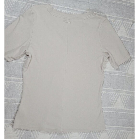 TravisMathew Women’s Ribbed Knit Button-Front Top – Size M Beige (Style‎ 1LE008) - Picture 4 of 9